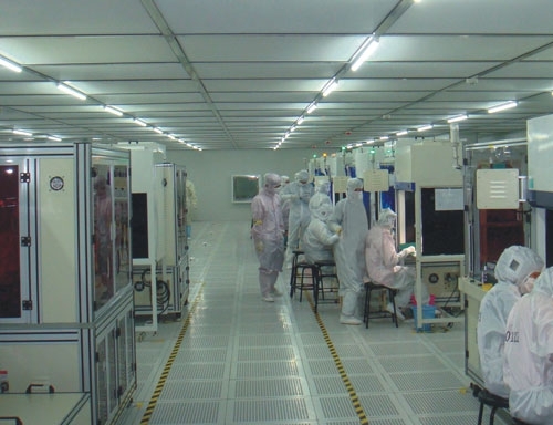 百级触摸屏车间